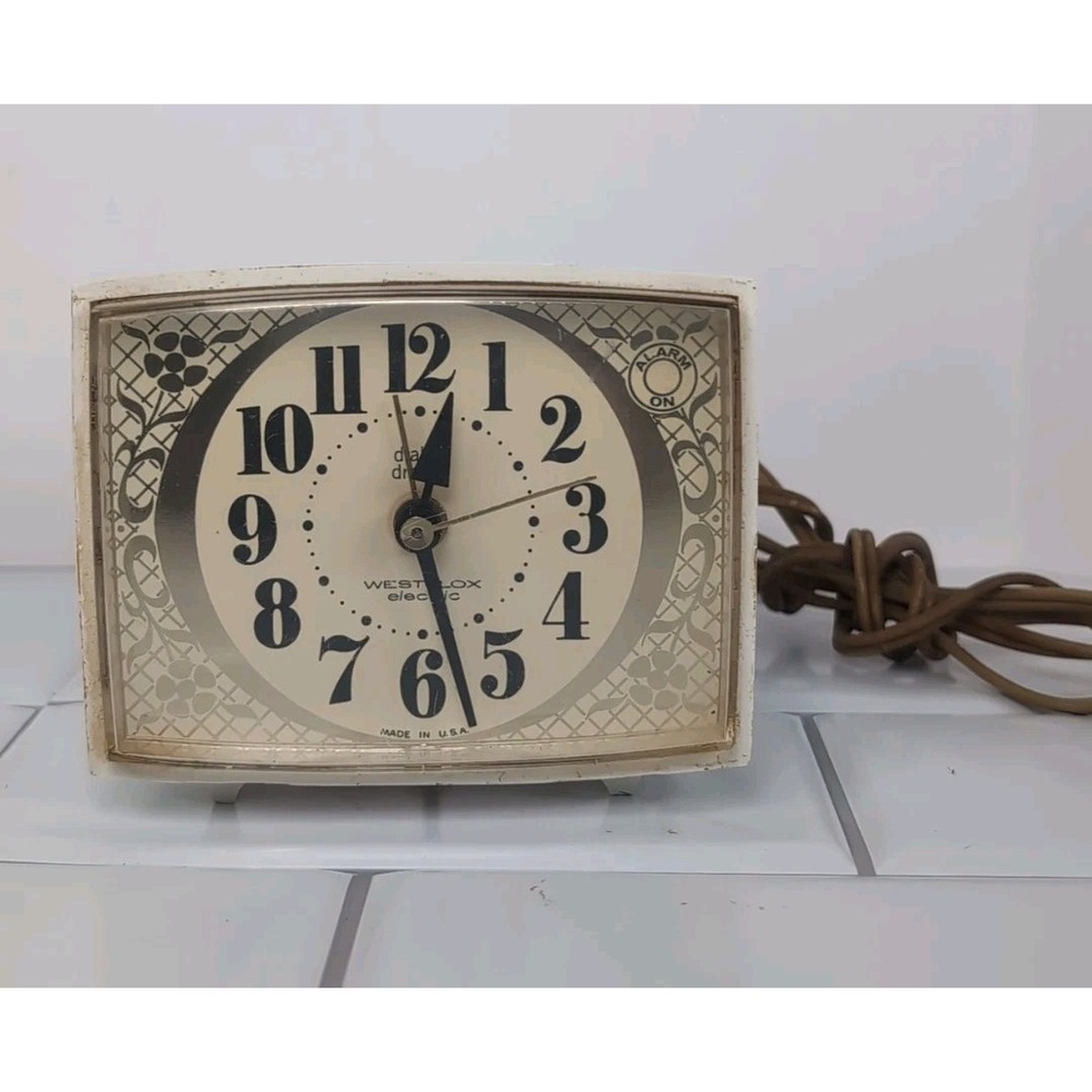 Westclock Vintage Mid Century General Electric Alarm clock Magic Touch Dialite